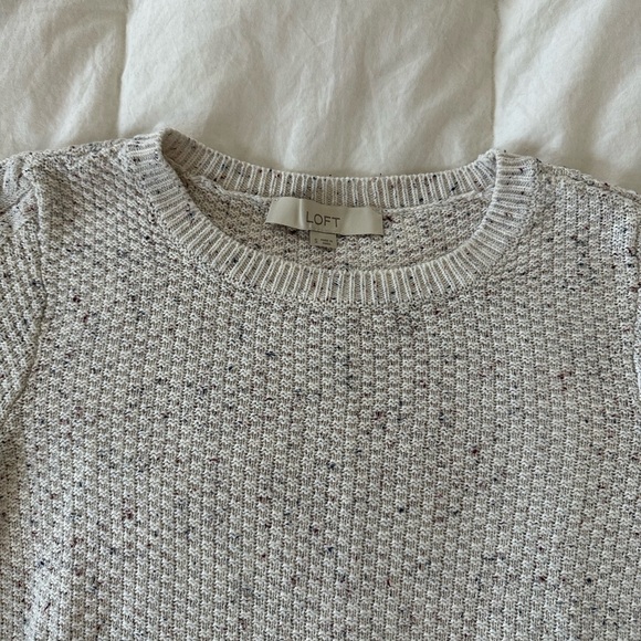 LOFT Light Gray Crew Neck Sweater - Picture 3 of 6